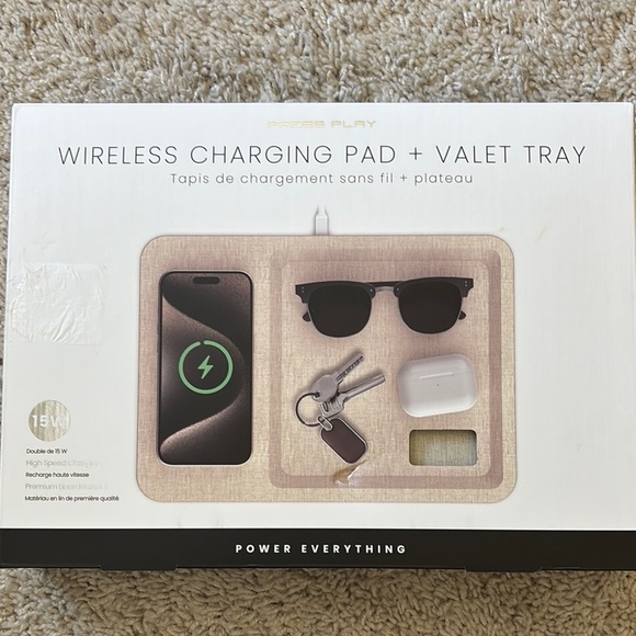 Wireless Charging Pad with Valet Tray - Picture 1 of 2